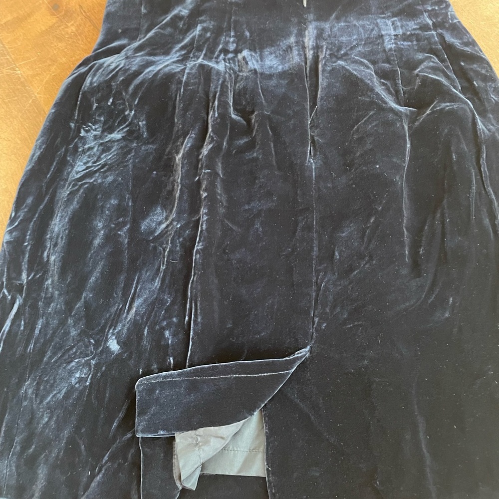 Dana Buchman Black Velvet Pencil Skirt